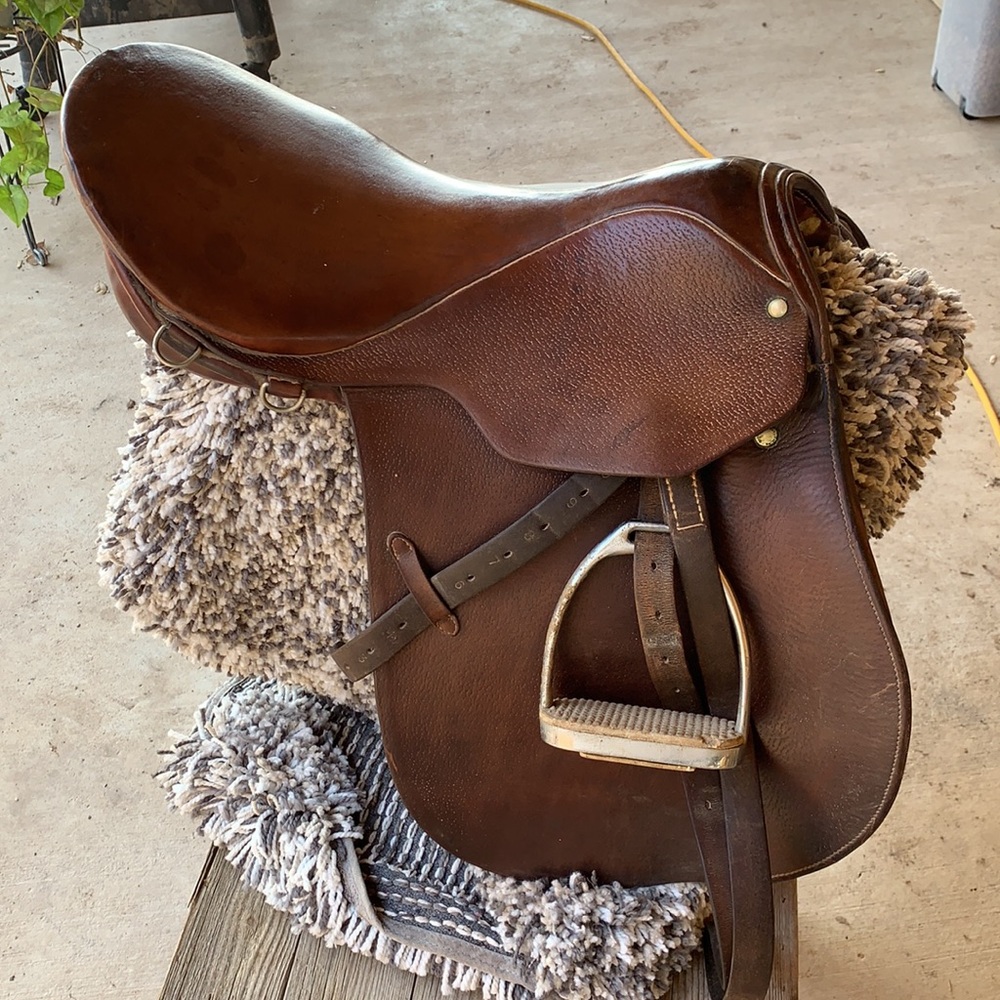 Portos II Stubben Les Mousquetaires English Saddle - Picture 4 of 9